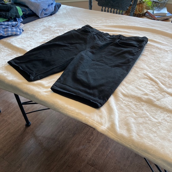 Mens H&M Shorts. Size 34. - Picture 3 of 3